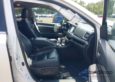 2019 Toyota Highlander Xle from USA, damaged, VIN 5TDJZRFH6KS594895